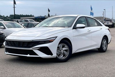 2026 Hyundai Elantra SE