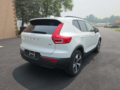 2023 Volvo XC40 Ultimate