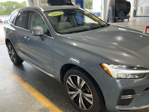 2023 Volvo XC60 B5 Plus Bright Theme