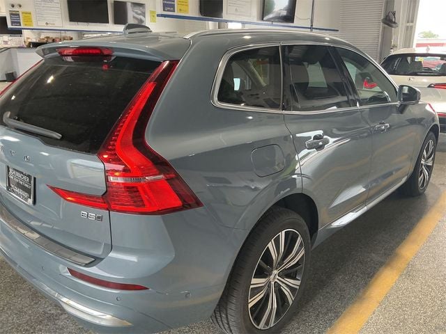 2023 Volvo XC60 B5 Plus Bright Theme
