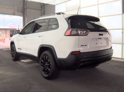 2023 Jeep Cherokee Altitude