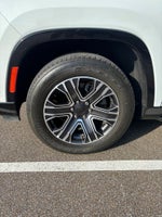 2024 Jeep Wagoneer Base