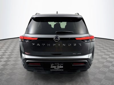 2024 Nissan Pathfinder SV