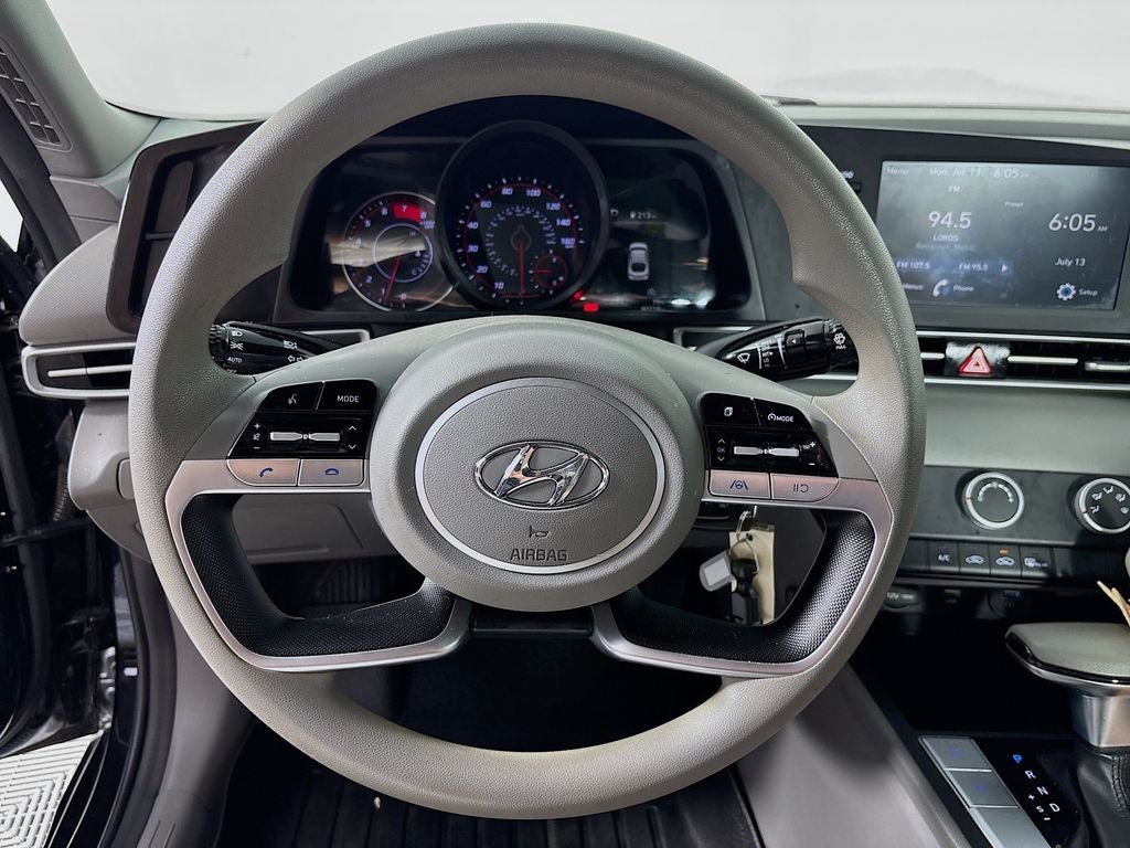 2021 Hyundai Elantra SE