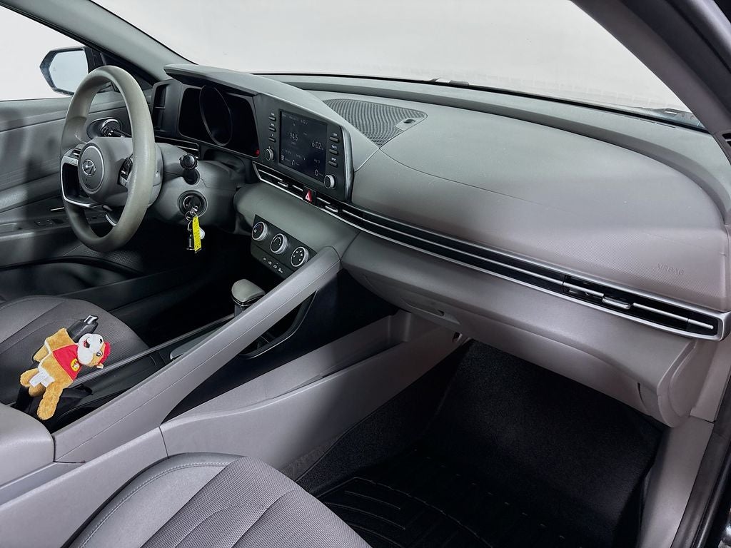 2021 Hyundai Elantra SE