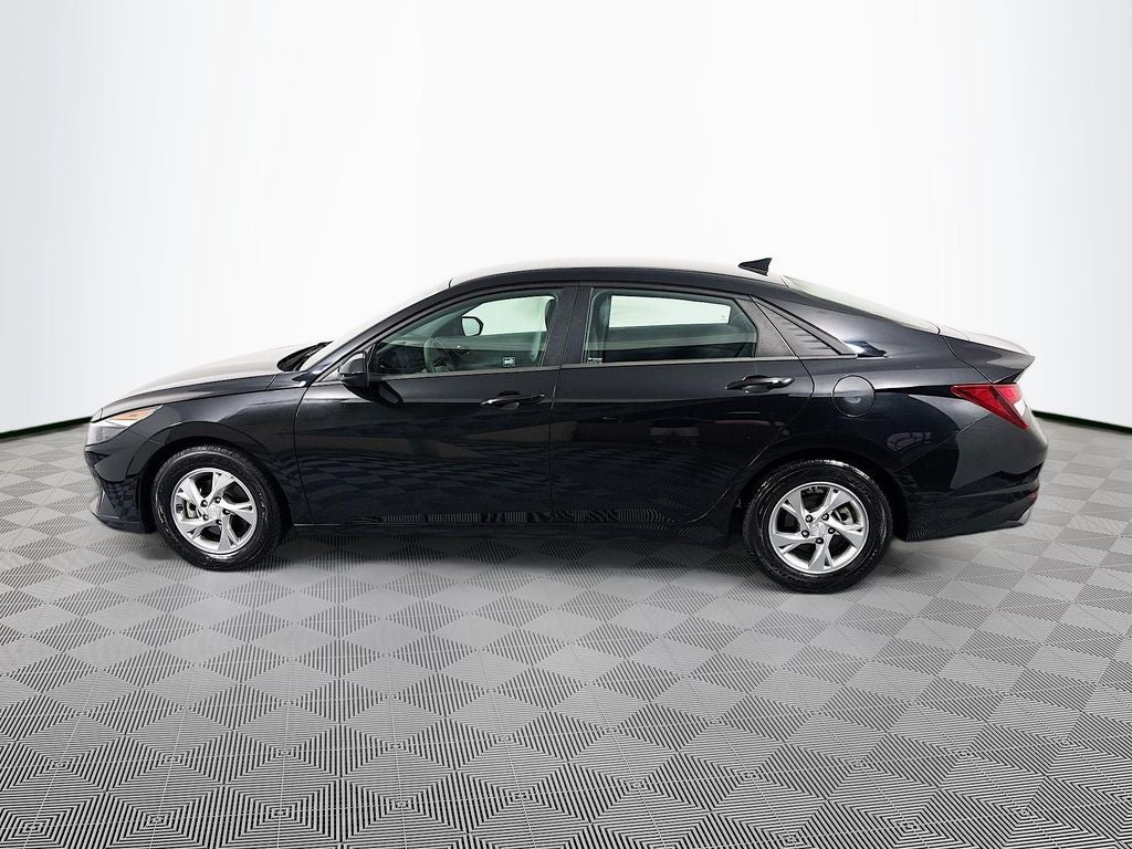 2021 Hyundai Elantra SE