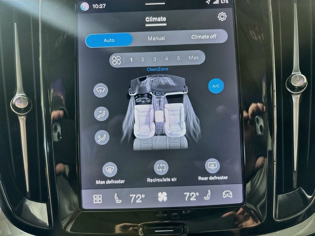 2024 Volvo S60 B5 Core Dark Theme