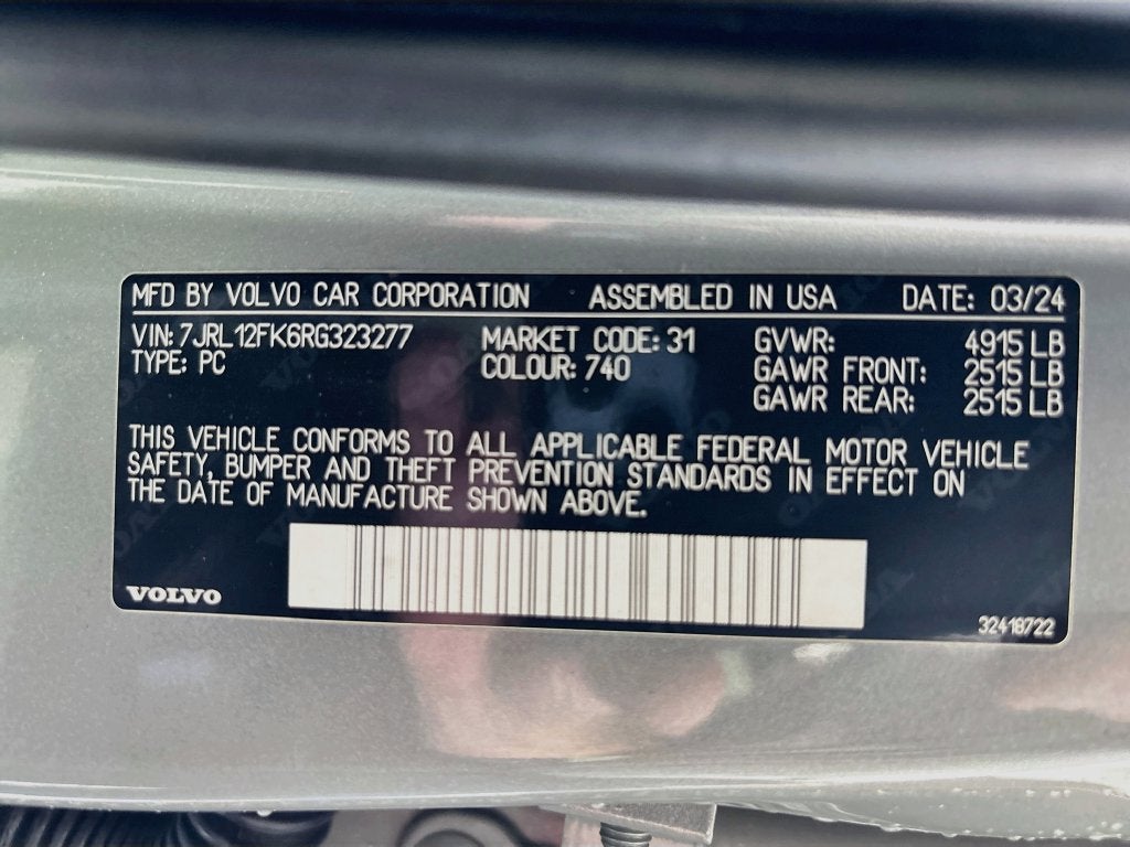 2024 Volvo S60 B5 Core Dark Theme