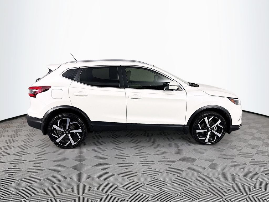 2021 Nissan Rogue Sport SL